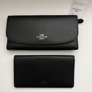 NWT Coach Black Checkbook Wallet Pebble Leather F16613